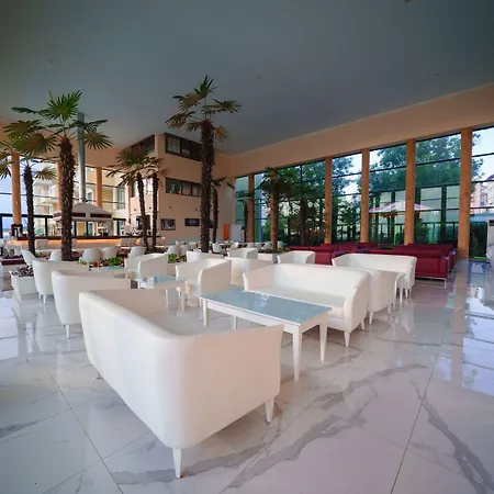 ホテル Perla Luxury 5*