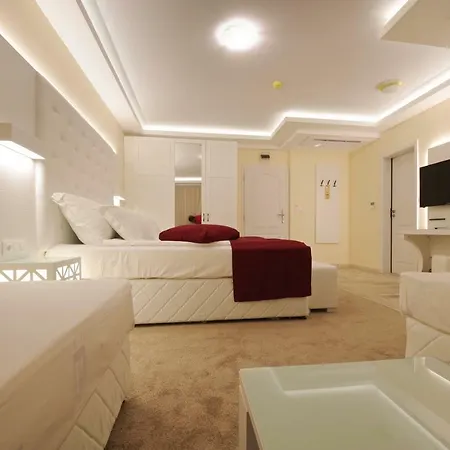 호텔 Perla Luxury 프리모르스코